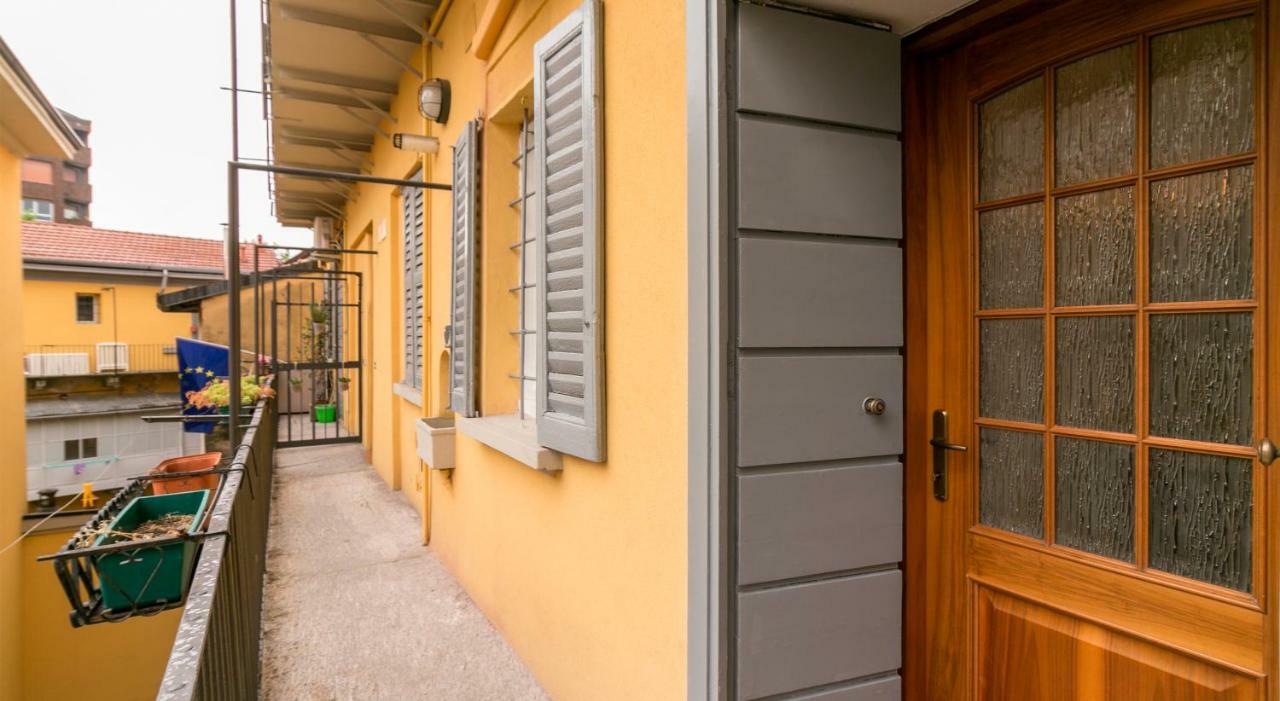 Pit Stop Navigli Milano Exterior foto